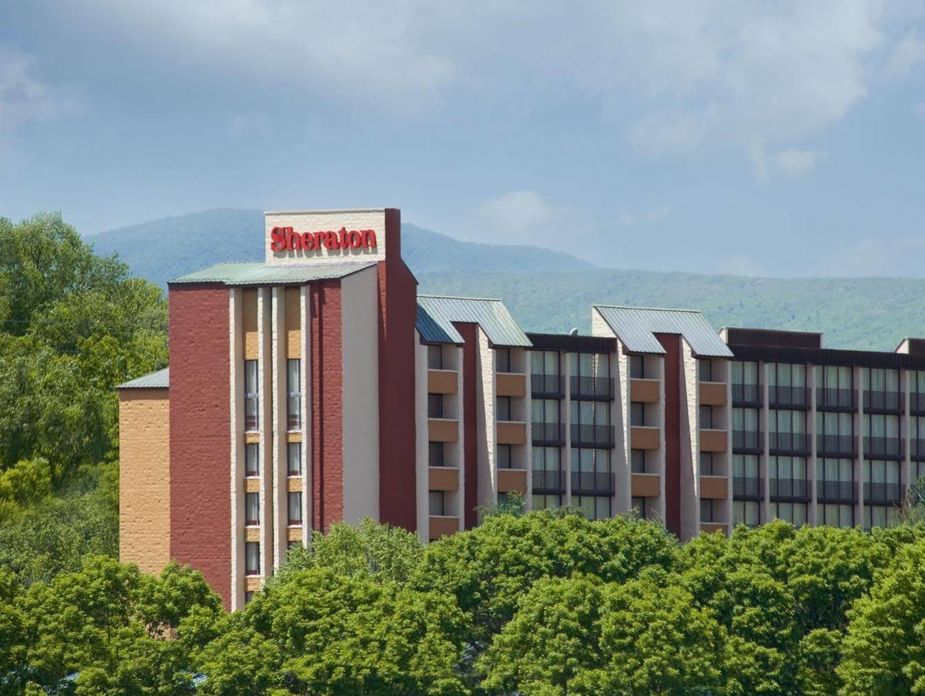 Blue Ridge Hotel & Conference Center Roanoke Bagian luar foto